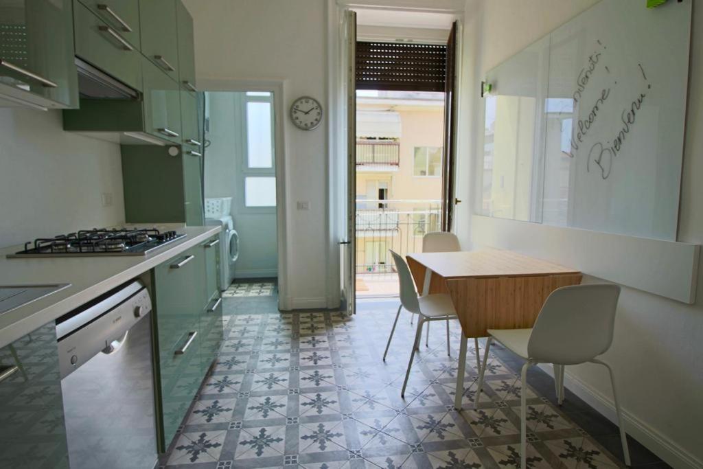 Lacaralele1 Milan Exterior photo